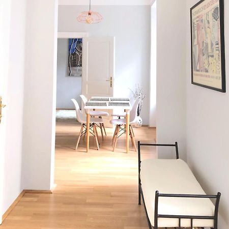 Classic, Modern&Charming! 7Min To Vienna'S Center! Luaran gambar
