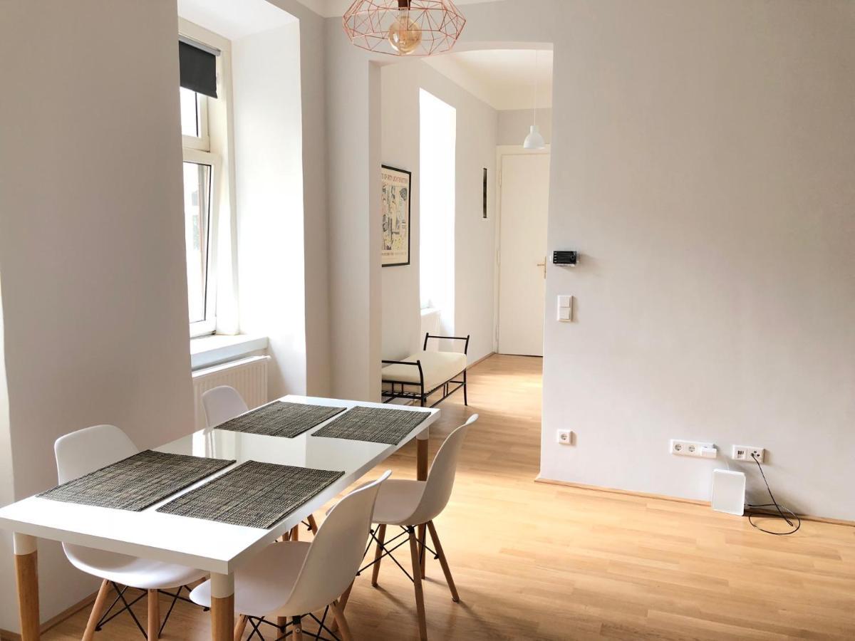 Classic, Modern&Charming! 7Min To Vienna'S Center! Luaran gambar